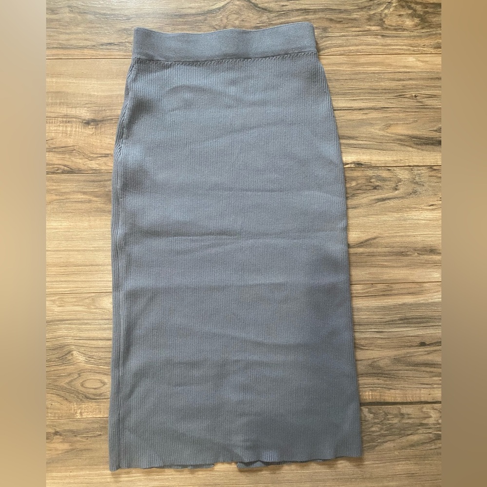 Urban Coco Gray Ribbed Pencil Skirt Small